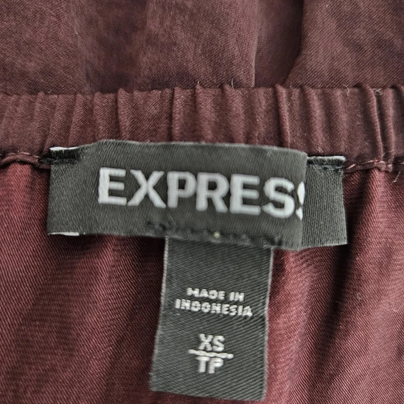 Express Camisole Burgundy Lace Trim Cami Sleeveless V Neck Tank Top Shirt - Picture 5 of 7